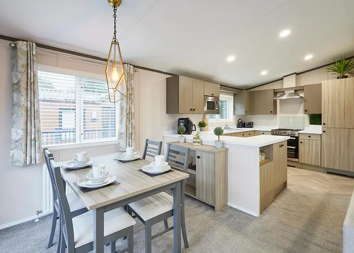 Sandy Lane 20 * York