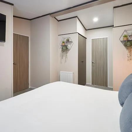 Sandy Lane 20 Chalet York