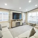 Sandy Lane 20